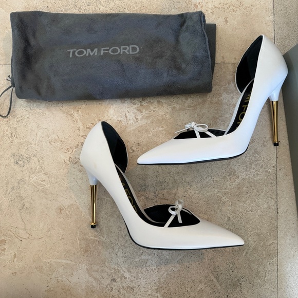 Tom Ford Leather Stiletto Pumps With Bow Front NEW - Picture 2 of 11